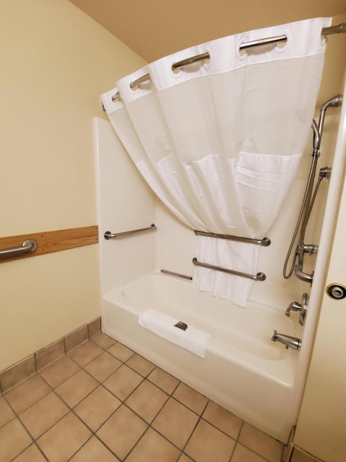 Hotel Country & By Radisson, Bend, Or