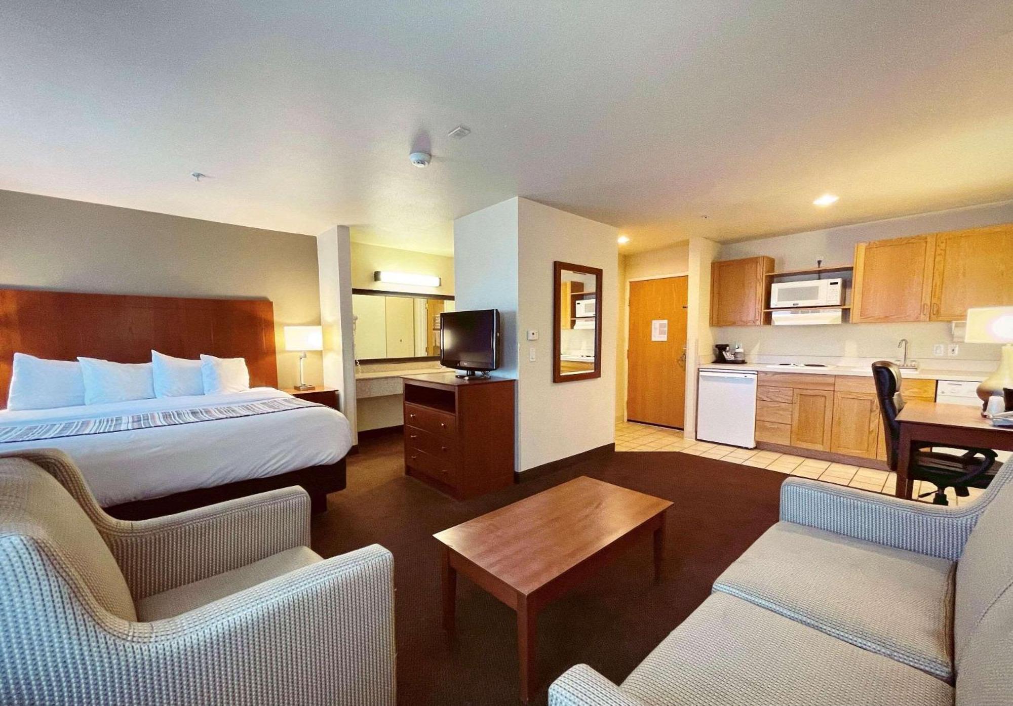 Country & By Radisson, Bend, Or Hotel Bend