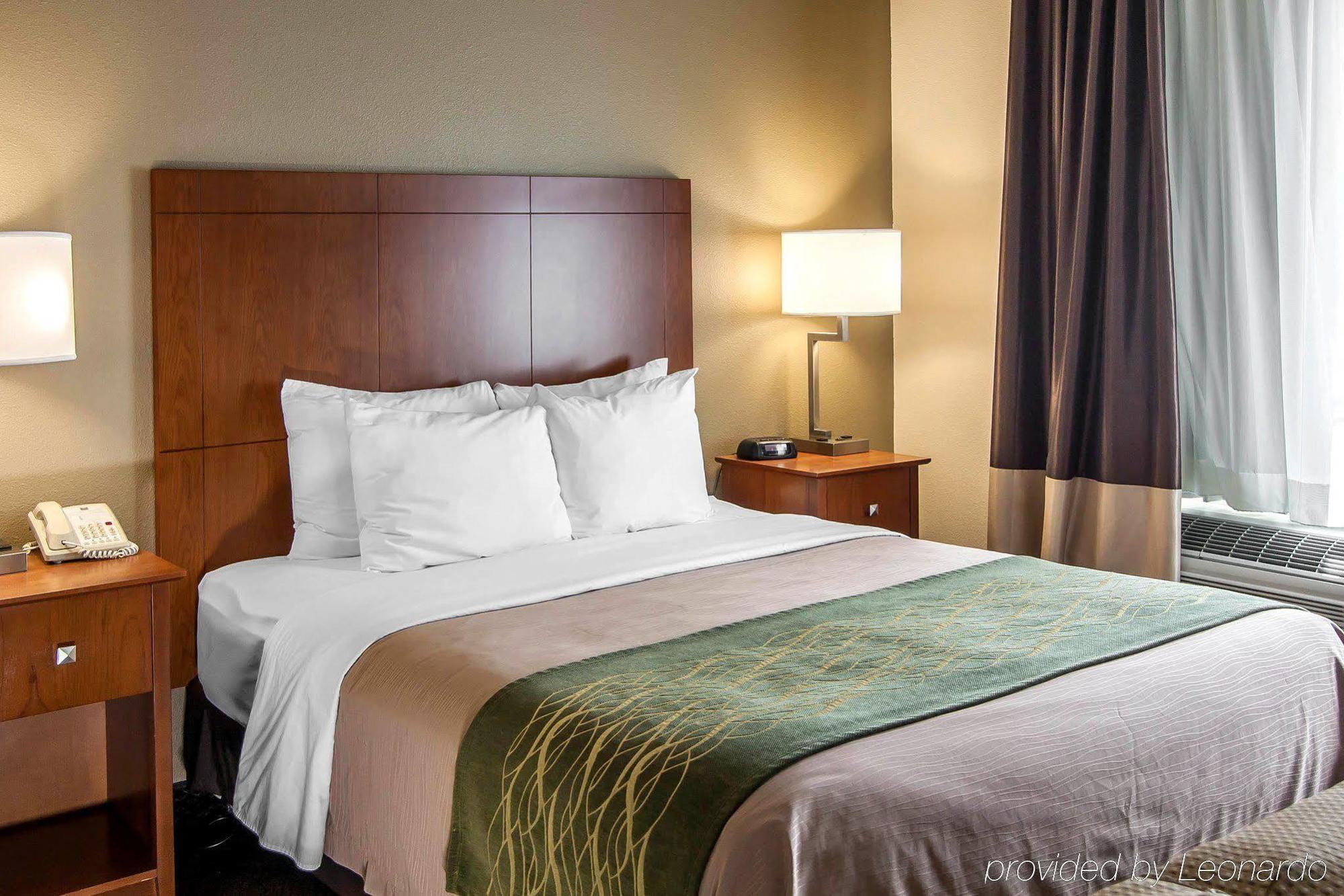Country & By Radisson, Bend, Or Bend