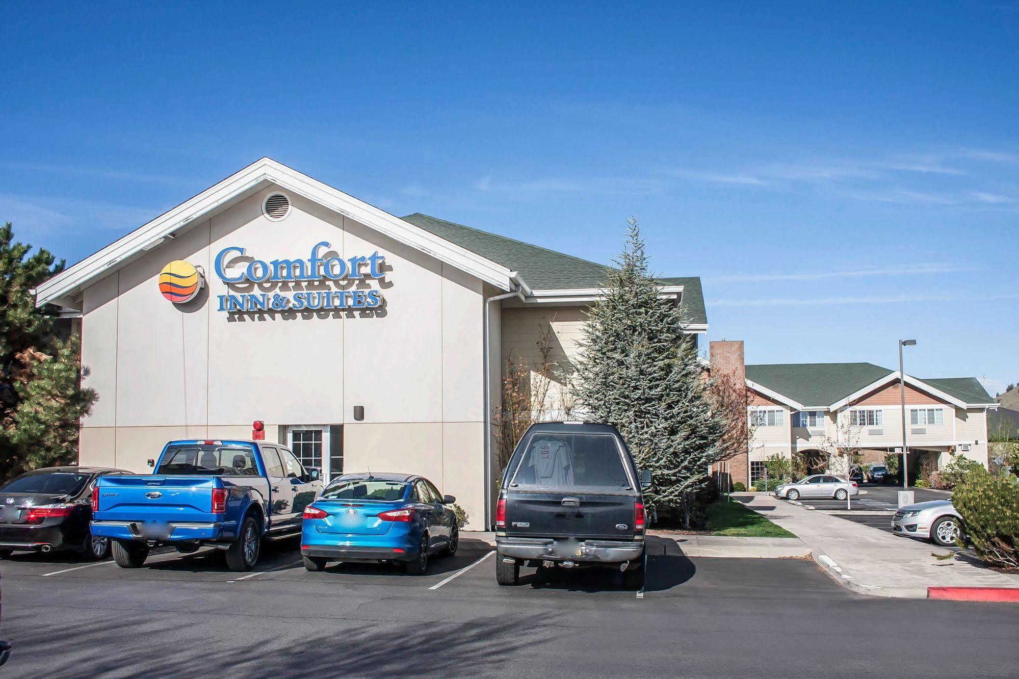 Country & By Radisson, Bend, Or Hotel 2*