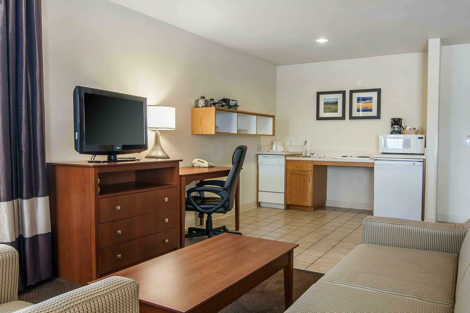 Country & By Radisson, Bend, Or Hotel 2*